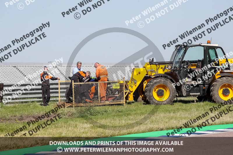 Rockingham no limits trackday;enduro digital images;event digital images;eventdigitalimages;no limits trackdays;peter wileman photography;racing digital images;rockingham raceway northamptonshire;rockingham trackday photographs;trackday digital images;trackday photos